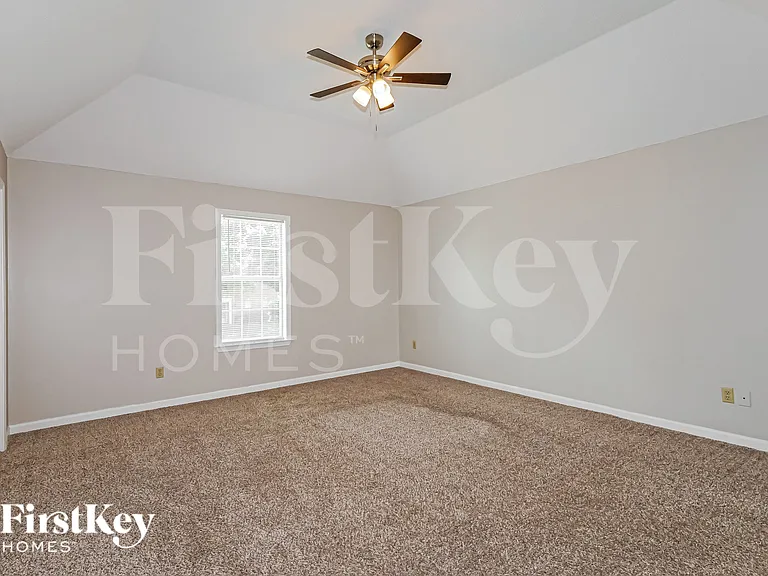 9689 Kingsridge Dr — Photo 10