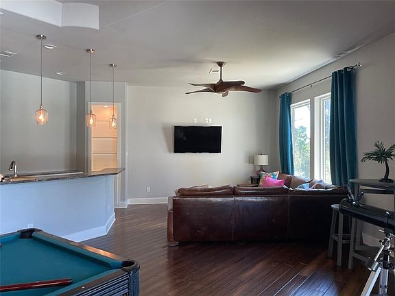 3rd image of 2432 Scenic Ct