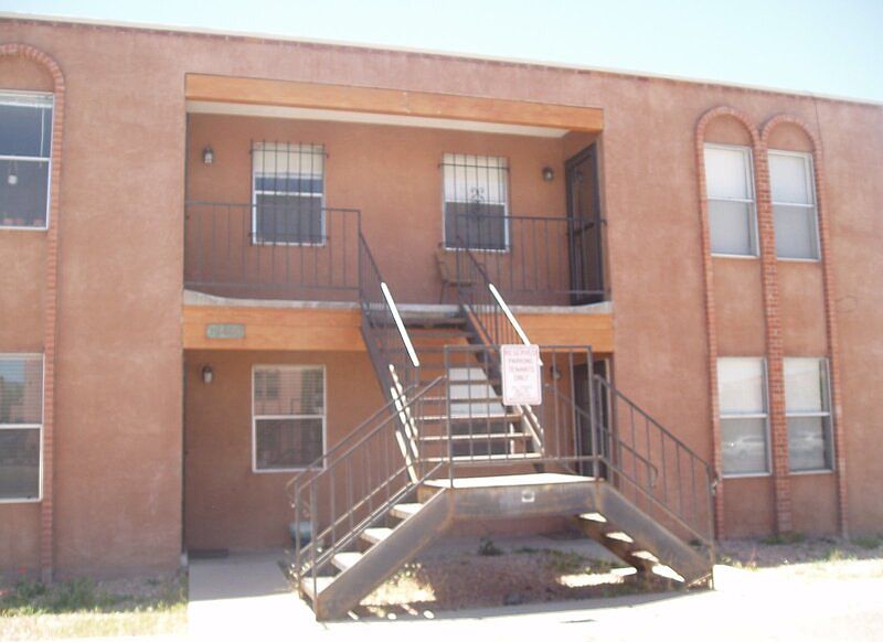 1st image of 12400 Hardin Ct NE APT B