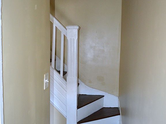 2nd image of 1838 Rutland Ave