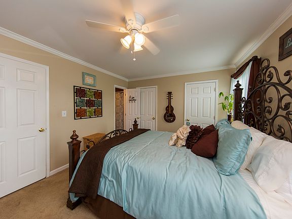 5th image of 1234 Chason Dr