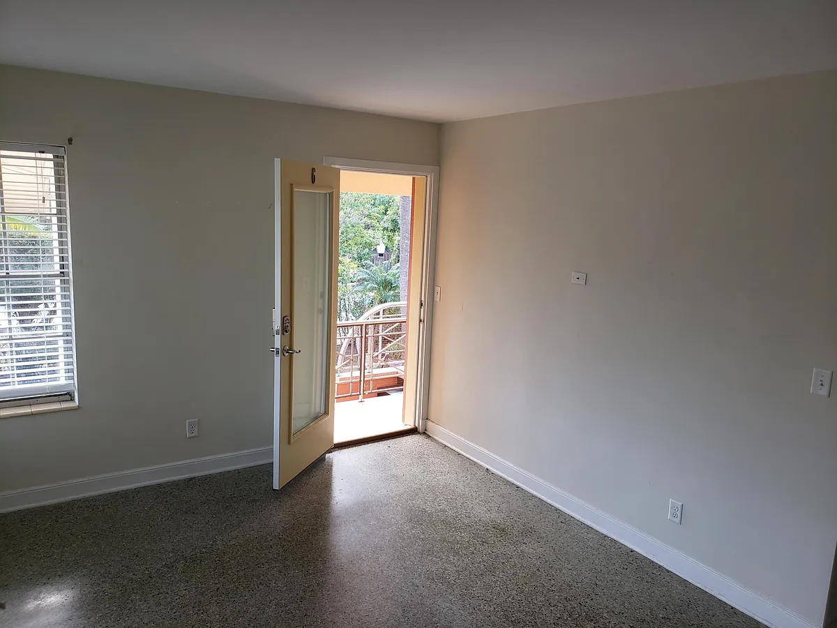 Building Photo - 3637 S Olive Ave