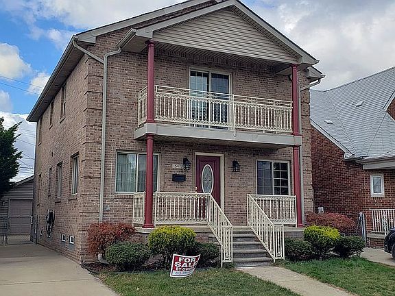 5th image of 5473 Kendal St