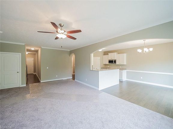 5th image of 15139 Woodsong Dr