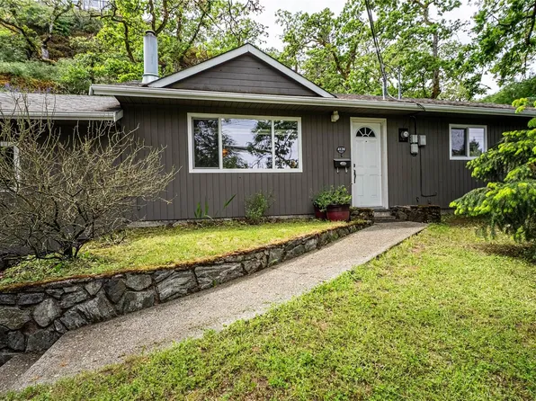 4120 Quadra St, Saanich, BC V8X 1K8