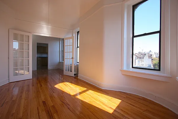 Rented by Compass | media 20