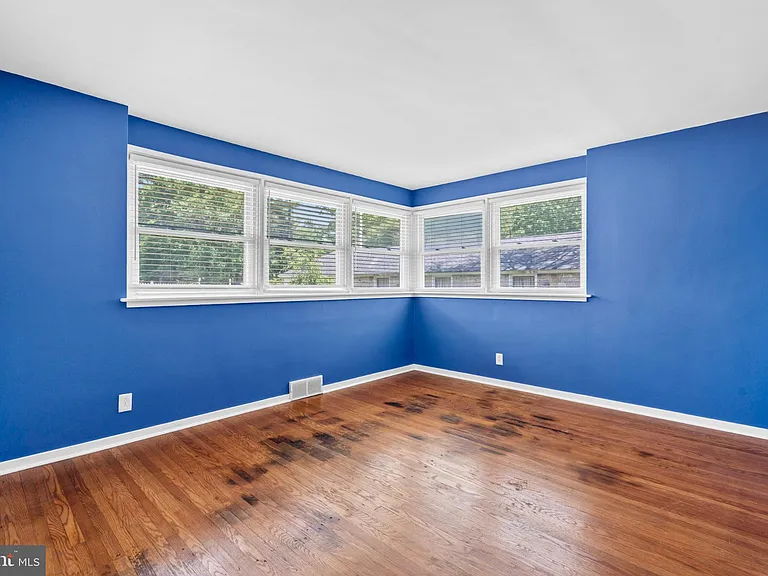 1457 Meetinghouse Rd — Photo 15