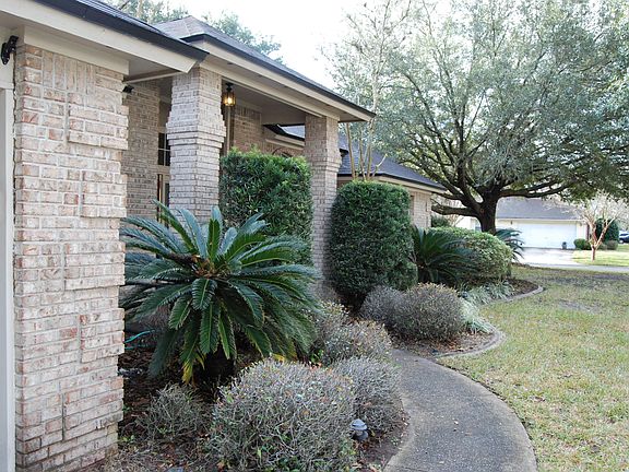5th image of 775 Sandlewood Dr