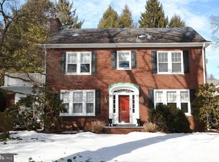 1291 Hillside Dr, Lancaster, PA