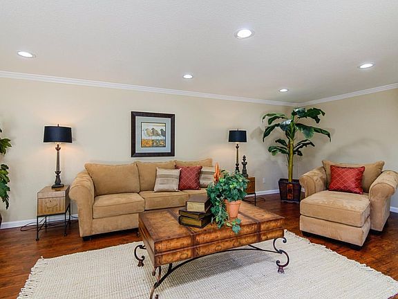 5th image of 2729 Columbus Pl