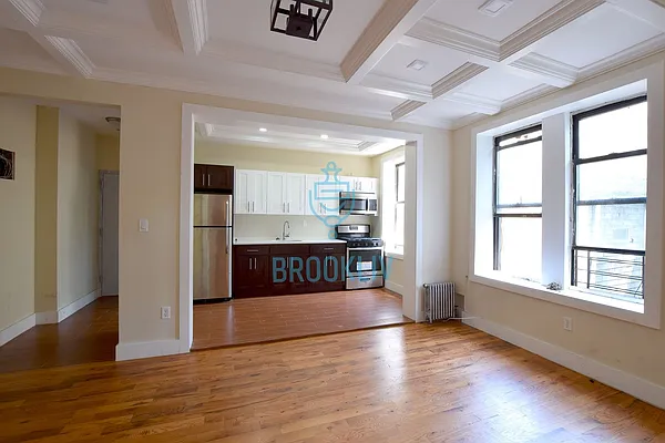 Rented by null | media 8