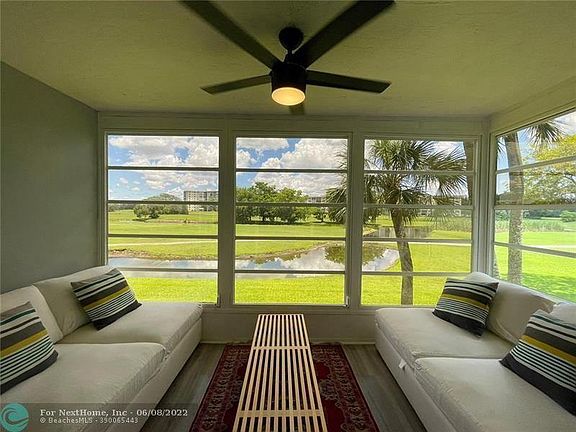 4th image of 2651 S Palm Aire Dr APT 209