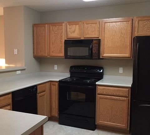 5th image of 5500 N Fairmount Ave