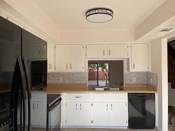 2nd image of 708 Sea Palm Ln