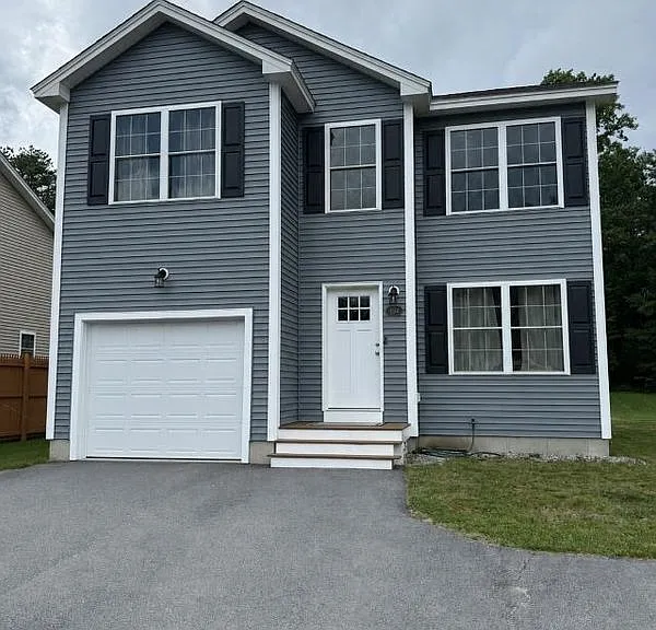 494 Youville St — Photo 2