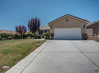 6104 Lassen Ridge Rd, Bakersfield, CA 93306