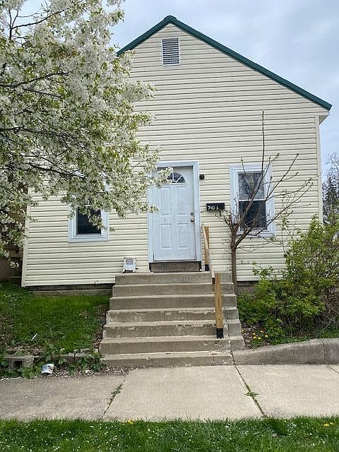 1st image of 701 E Paint St