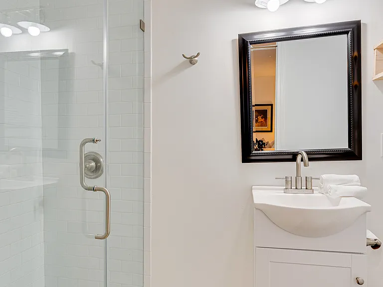 6473 Thunderbird Dr — Photo 21