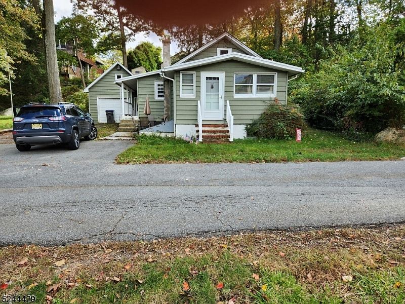 22 Rogerene Way, Landing, NJ 07850 MLS 3864310 Zillow