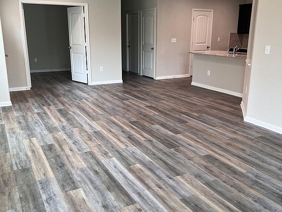 2nd image of 1701 Logan Dr Unit 40