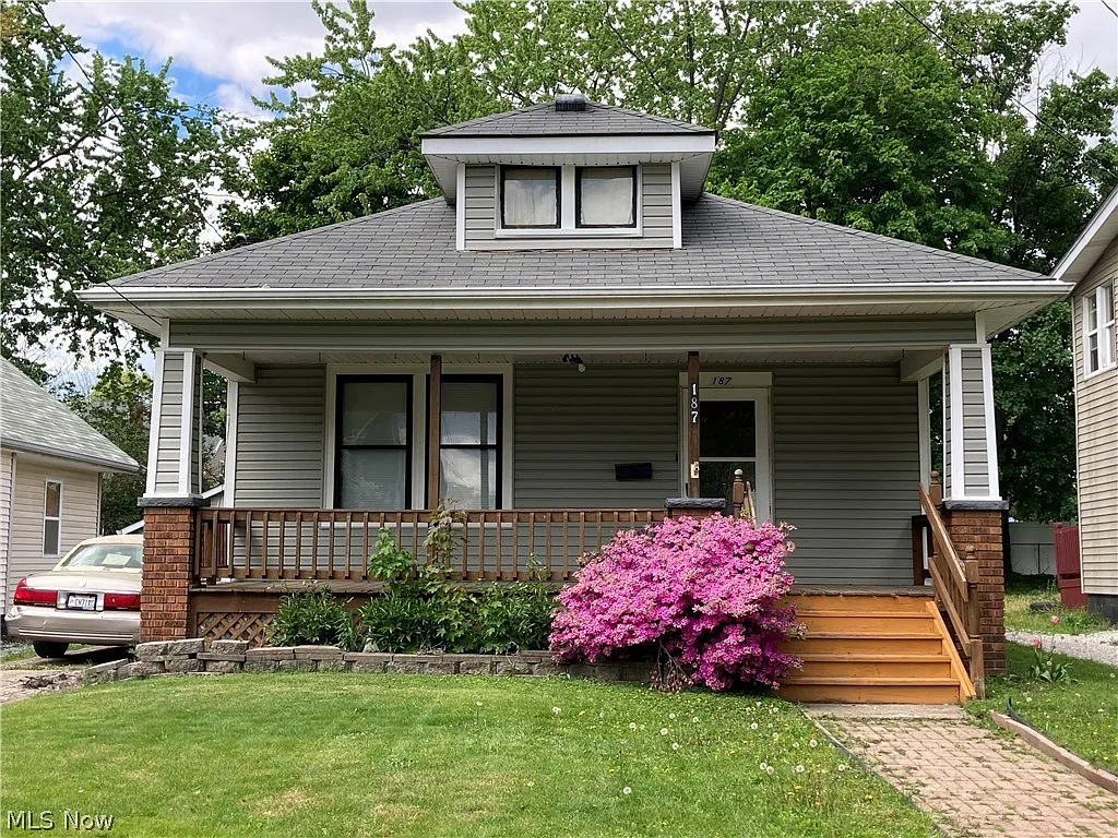 187 Ido Ave photo 1