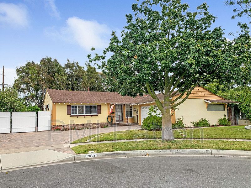 1st image of 9362 Via Vista Dr