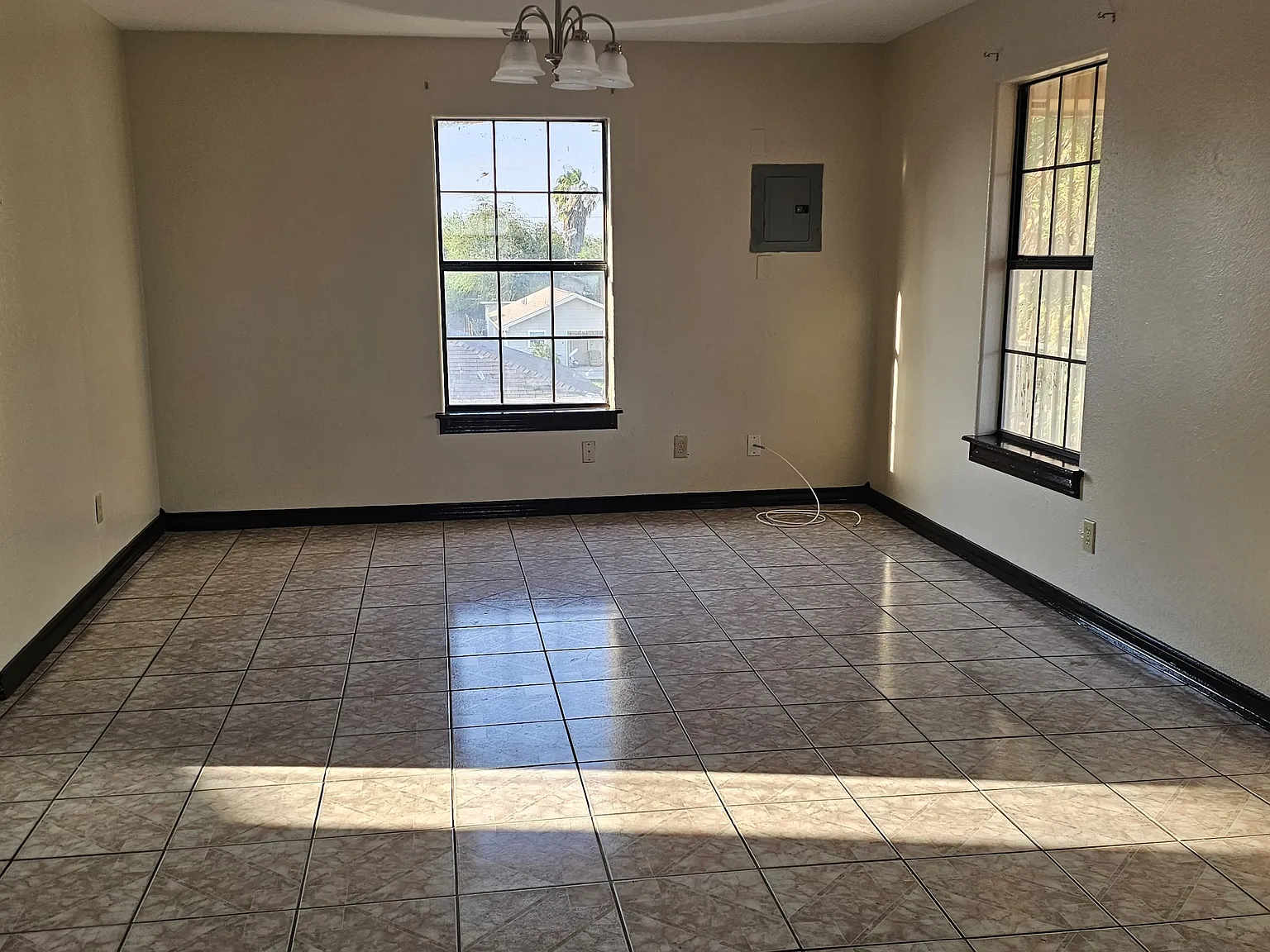 2 bed, 850 sqft, $850 — Photo 2