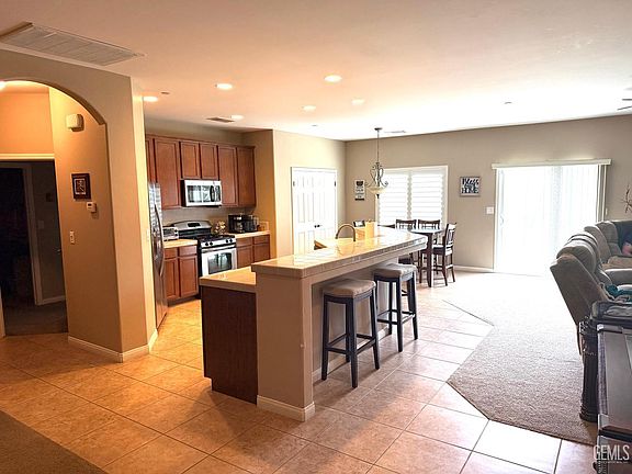 3rd image of 10903 Corbett Canyon Dr