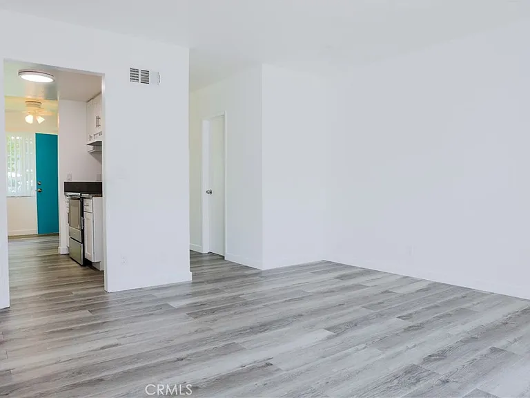 2709 S Baker St #C — Photo 15