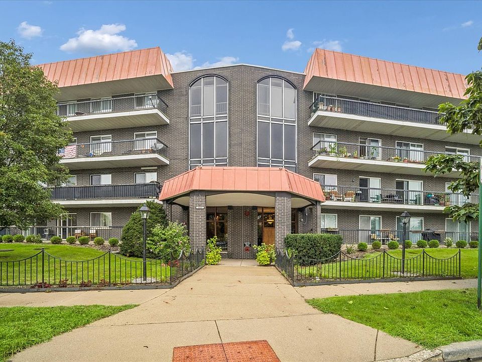 1st image of 4840 Foster St APT 103