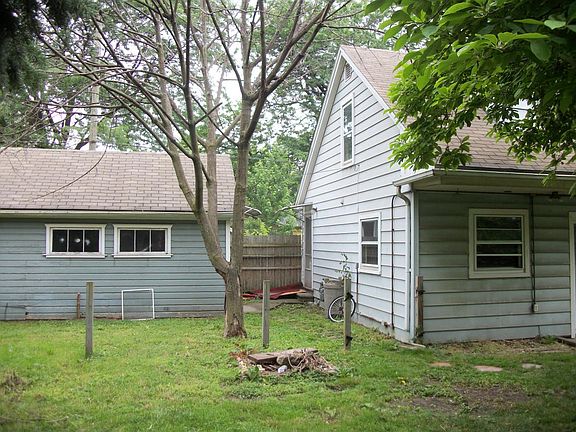 2nd image of 42 1/2 Marie St