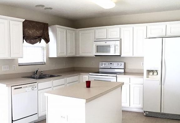 4th image of 7710 Oliver Park Dr
