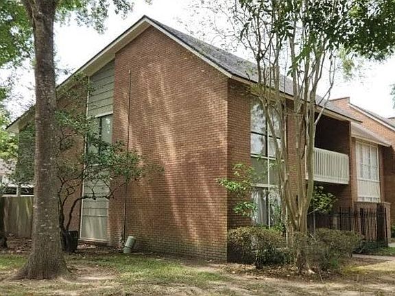 3rd image of 2151 Stonehenge Ave