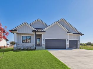 4605 179th St, Urbandale, IA 50263