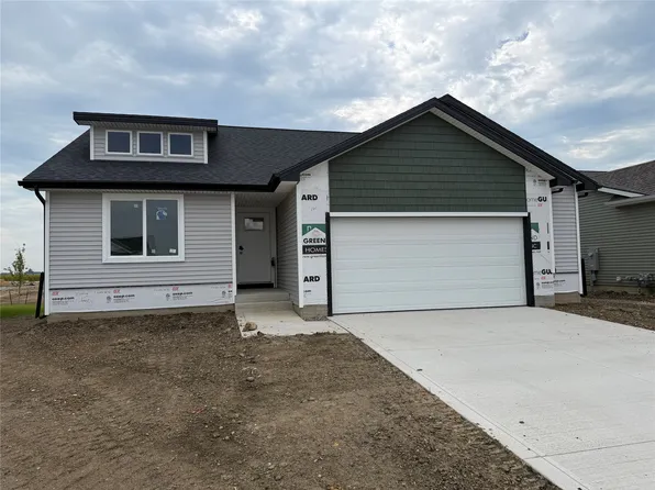 1500 Locust St, Waukee, IA 50263