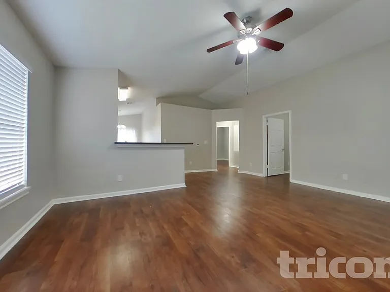 3150 Kelling St — Photo 3