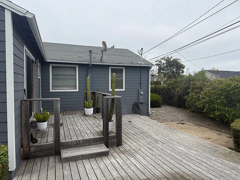 715 Cypress Ave — Photo 14