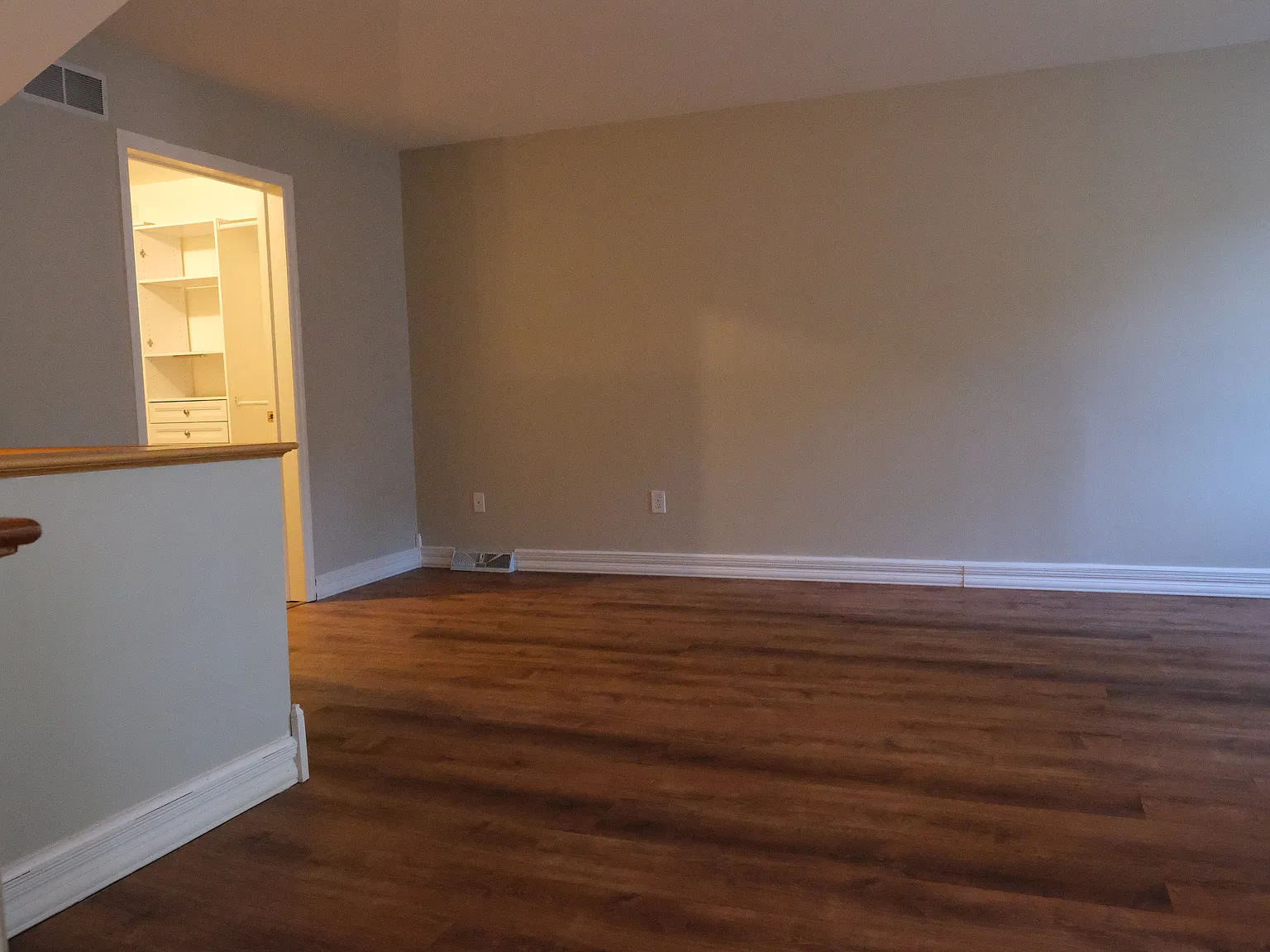 2 bed, 2.5 bath, 1642 sqft, $2,895 — Photo 4