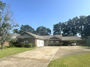 103 Thistledown Dr, Natchez, MS 39120