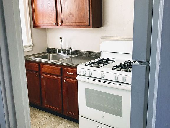 2nd image of 2904 Wyoming St APT 1E