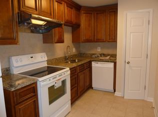 3626 Eagle Ridge Dr, Woodbridge, VA 22191