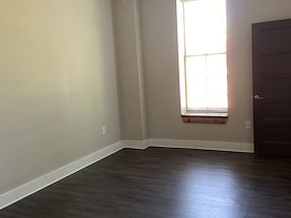 2nd image of 4 S King St APT 209