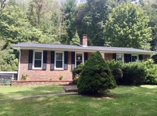 109 Rolling Hills Rd, Erwin, TN 37650