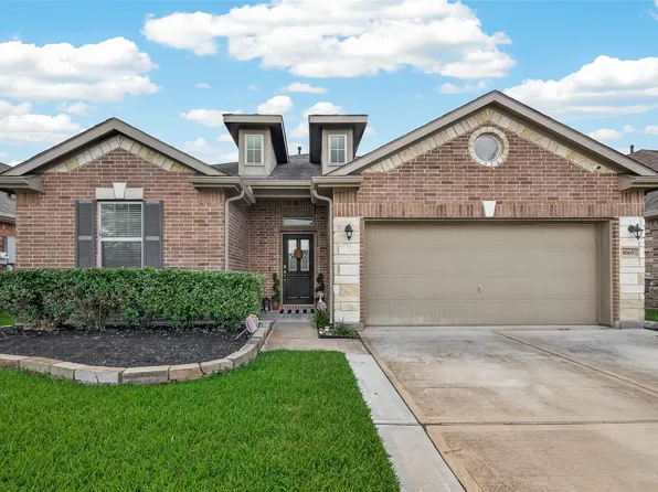 1665 Morgan Trail Dr, Alvin, TX 77511