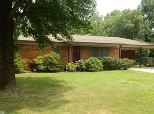 1110 Oak Meadow Dr, Paragould, AR 72450