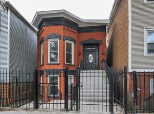 1234 W Huron St, Chicago, IL 60642