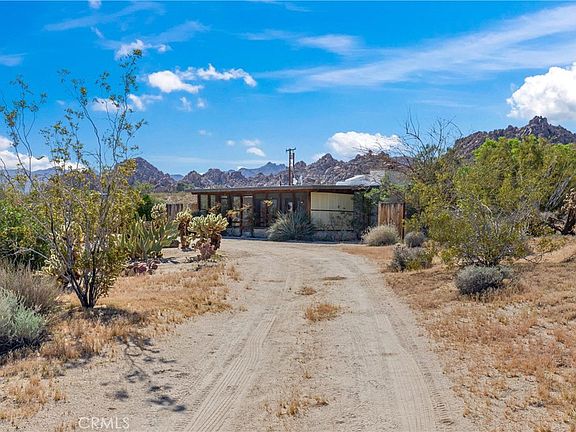 2nd image of 63773 Hollinger Rd