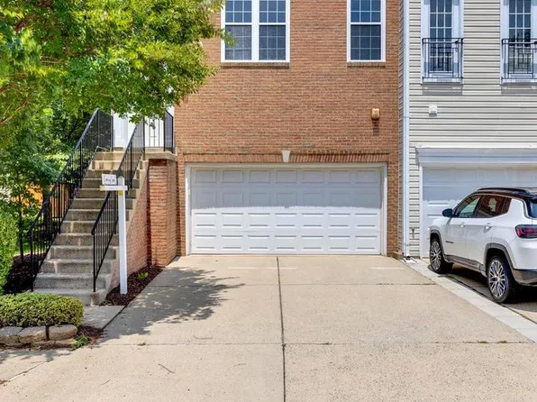 6710 Percethony Ct, Alexandria, VA 22315
