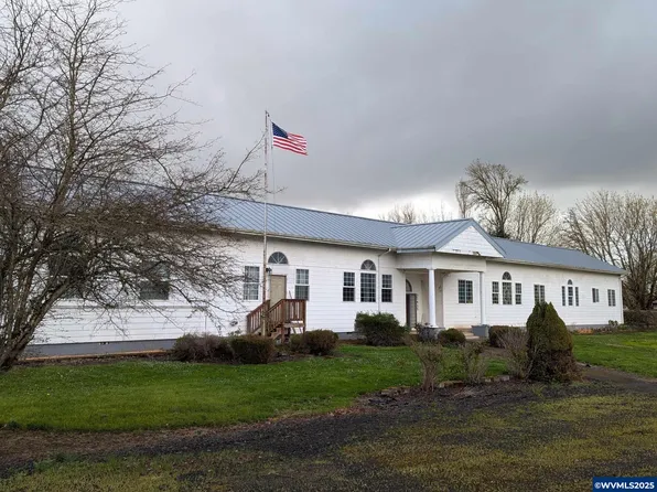 37425 Hungry Hill Dr, Scio, OR 97374