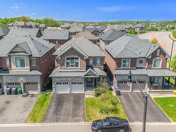 3rd image of 3 Prairie Creek Cres